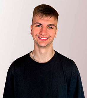 Менеджер